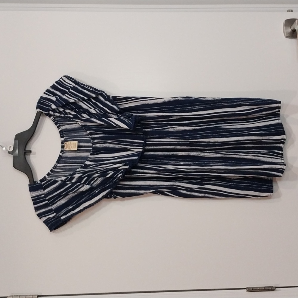 958 Faded Glory blue striped Smock top